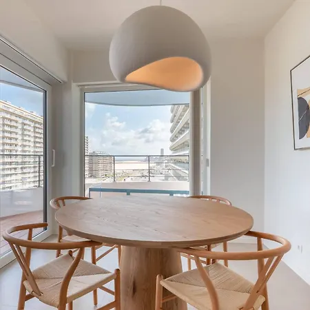 아파트 Exquisit With The Beautiful Views